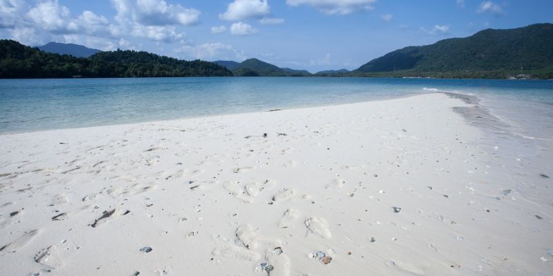 White Sand Beach